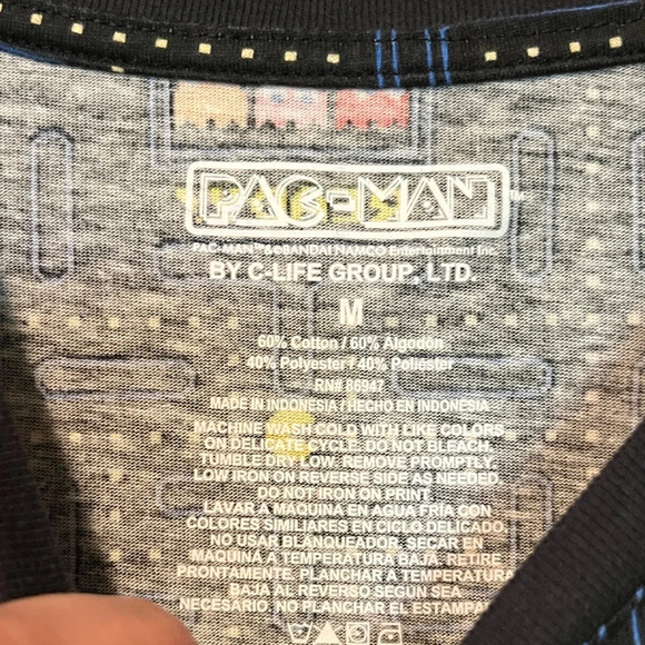 Pac-Man Graphic T-Shirt - Picture 2 of 6